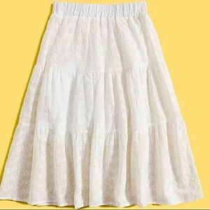 NWT SIM & SAM EYELET TIER MINI SKIRT